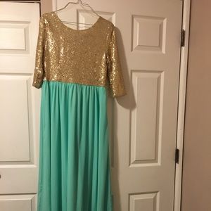 Modest Floor Length Sequin/Tulle NeeSee’s Dress
